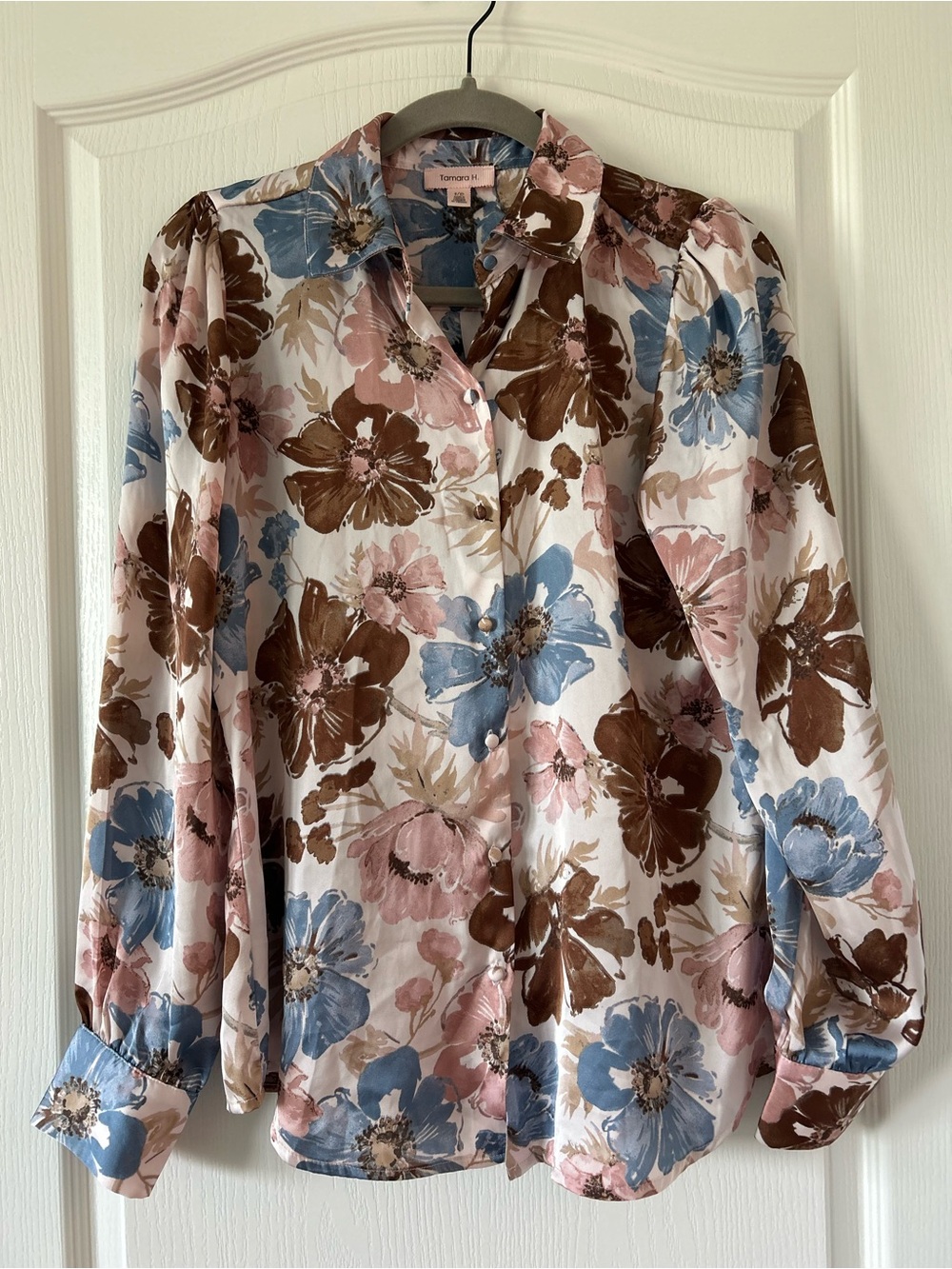 Floral Button-Front Blouse in Blue, Pink, and Brown